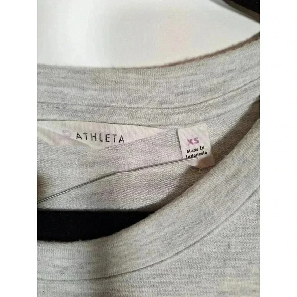 Athleta Open Cut Out Back Tank Top Sleeveless Grey Women's size XS - Picture 3 of 6
